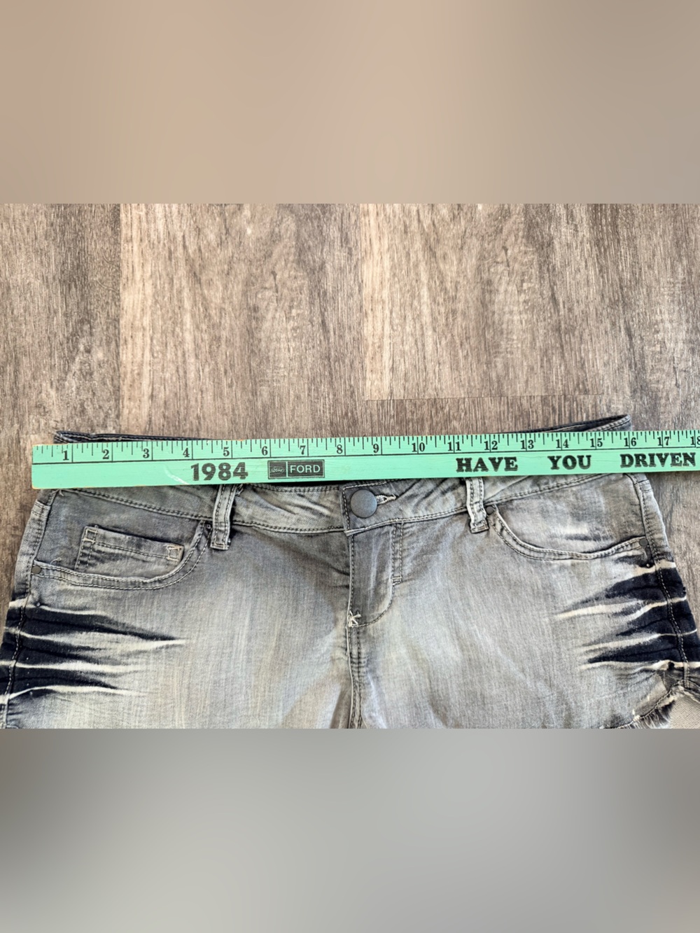 Vintage Y2K Joe Boxer Low Rise Denim Micro Shorts Grey Black Acid Wash Sz 11 Jr - Picture 6 of 8